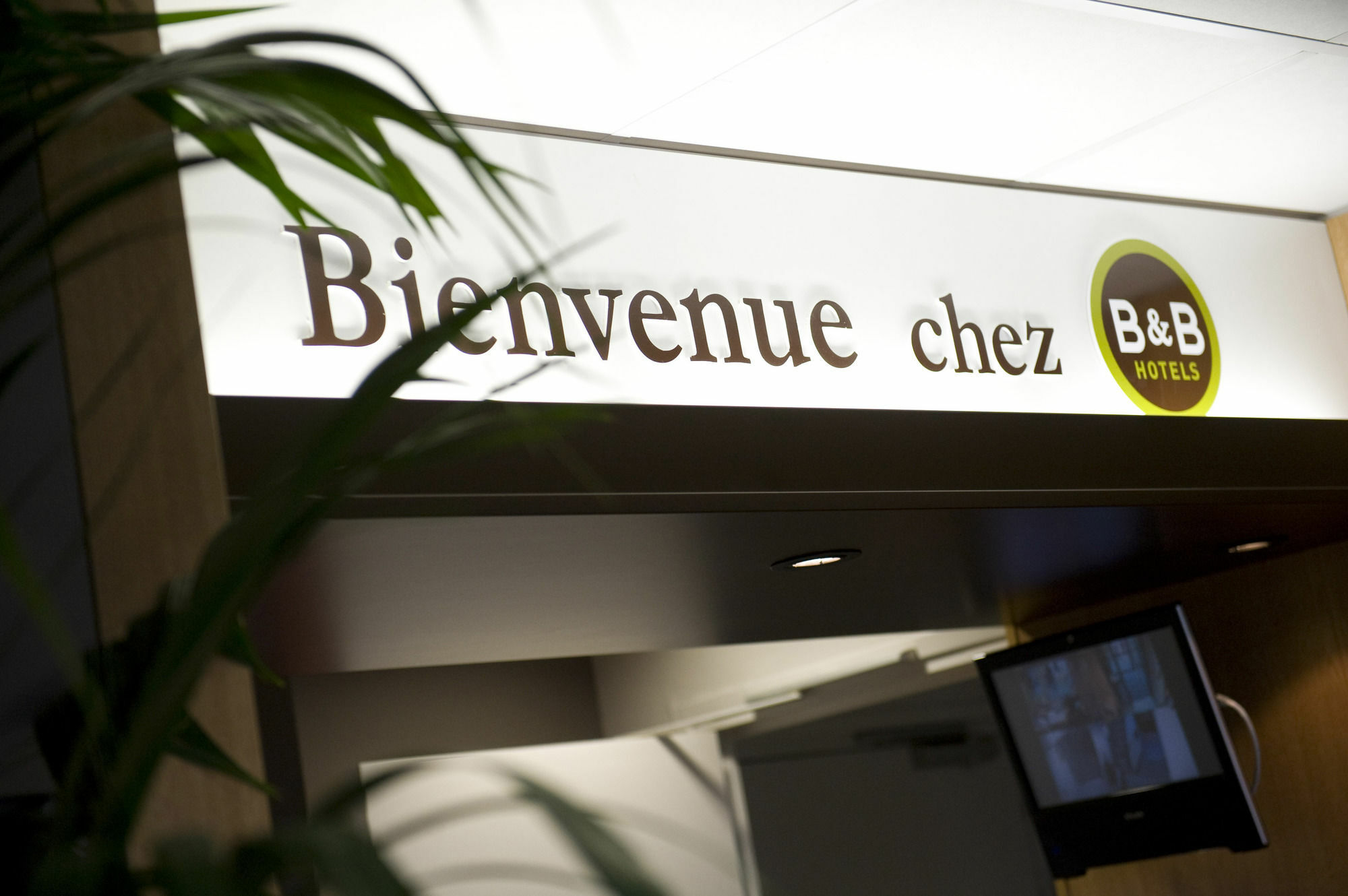 B&B HOTEL Lille Grand Stade Villeneuve-d’Ascq Exterior foto